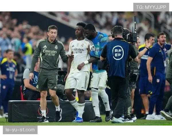 库尔图瓦门线神勇解围，助皇马关键战取胜表现抢眼