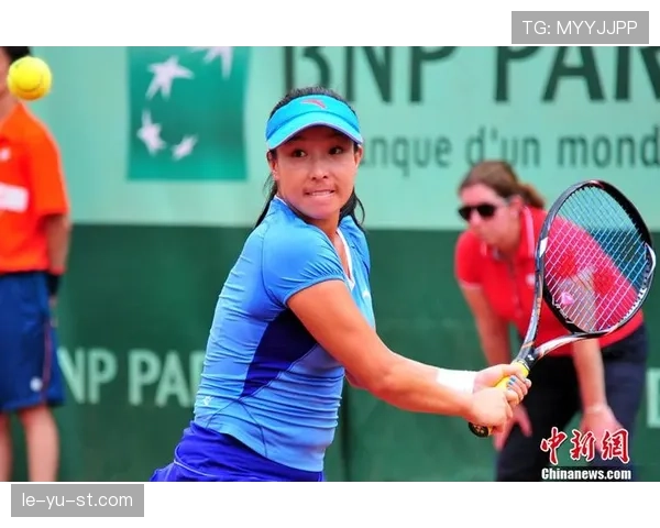 彭帅赛场上像指挥官，生活照却让人觉得她周末可能去菜市场，这反差有点上头